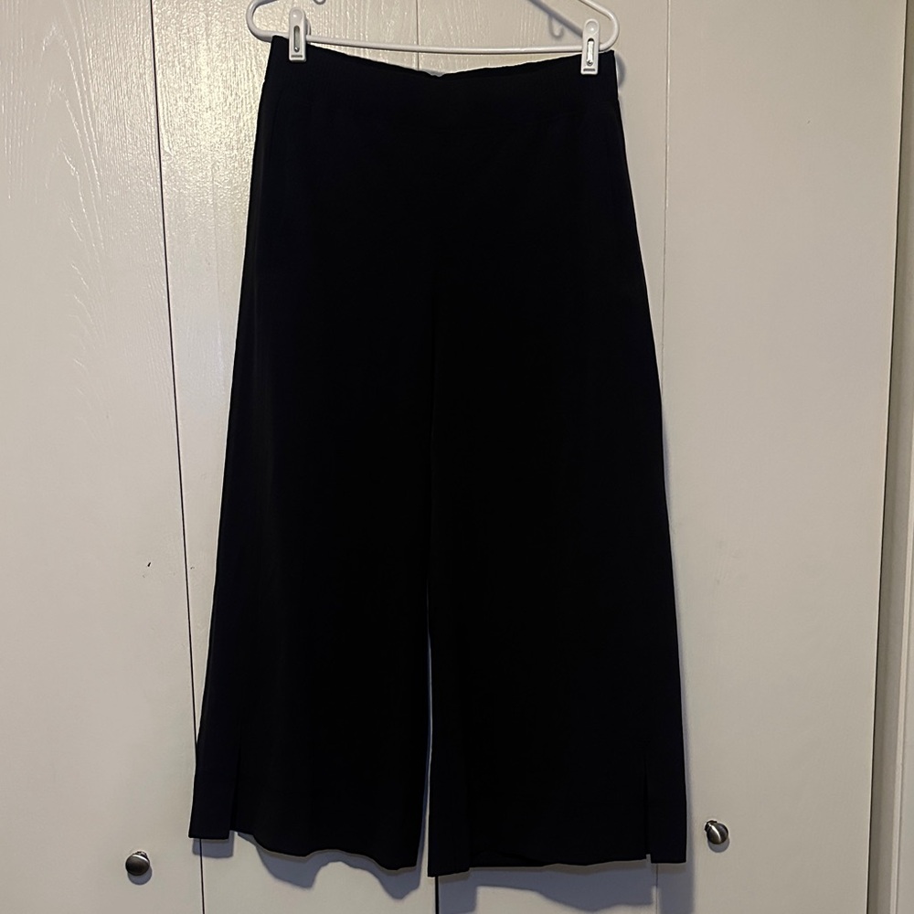 BRAND NEW black lululemon wide leg track pant inseam 25”